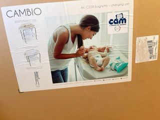 Cambiador de bebé con osito y luna