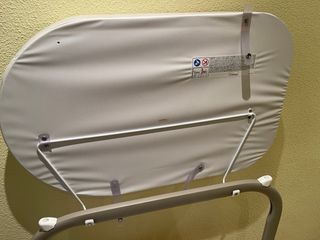 Cambiador de bebé con osito y luna