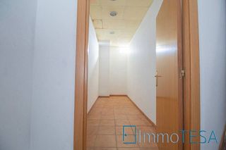 Local comercial en alquiler en Centre - Eixample – Can Llobet – Can Serra en Barbera del Vallès