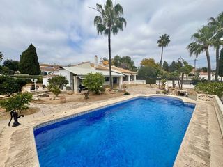 Casa en venta en Alfaz del Pi Pueblo-Urbanizaciones en Alfaz del pi / Alfàs del Pi