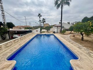 Casa en venta en Alfaz del Pi Pueblo-Urbanizaciones en Alfaz del pi / Alfàs del Pi