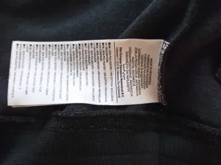 Chaqueta deportiva Nike negra 