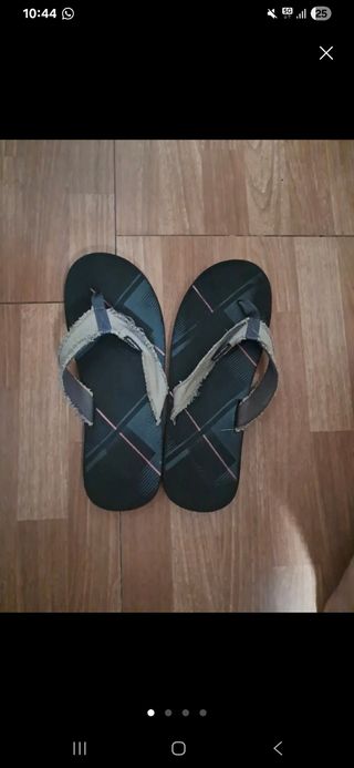 Lote de Zapatos asic tenis y triboard chanclas 