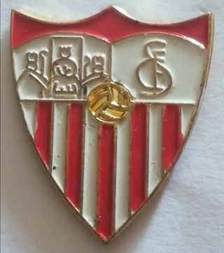 Lote Pins Sevilla FC Trofeos y Estadio