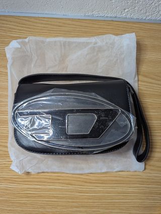 Bolso Diesel Negro y Plateado