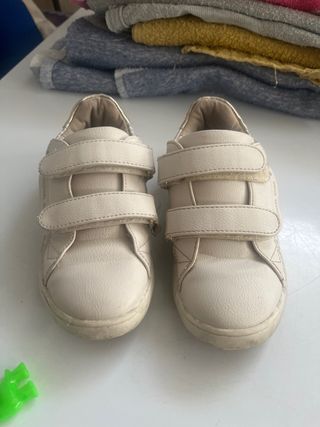 Zapatillas Michael Kors niña blancas y doradas 30