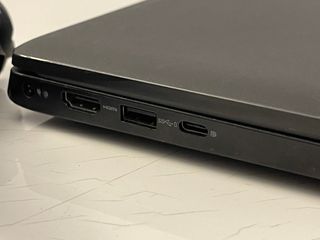 Portátil Dell Latitude 3520 Negro + Cargador 