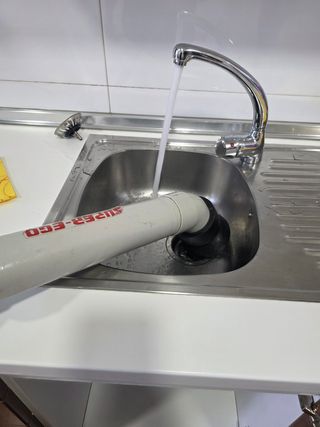 Fontanero calefactor.