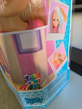 Nancy Muñeca Un día haciendo mechas