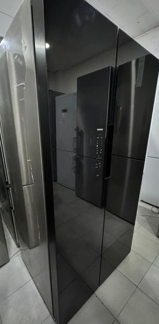 FRIGORÍFICO SIEMENS NEGRO NO FROST ❄️