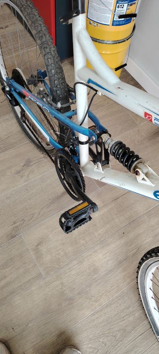 Bicicleta Montaña doble Suspension