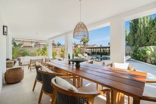 Chalet en alquiler en Los Naranjos - Las Brisas en Marbella