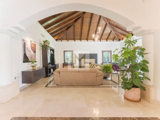 Chalet en alquiler en Los Naranjos - Las Brisas en Marbella