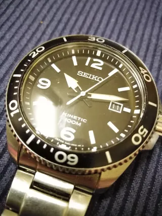 Reloj Seiko Kinetic Hombre Negro/Plata