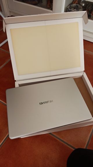 Portátil Huawei Matebook Plata