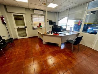 Nave industrial en venta en La Estación en Badajoz