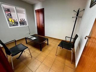 Nave industrial en venta en La Estación en Badajoz