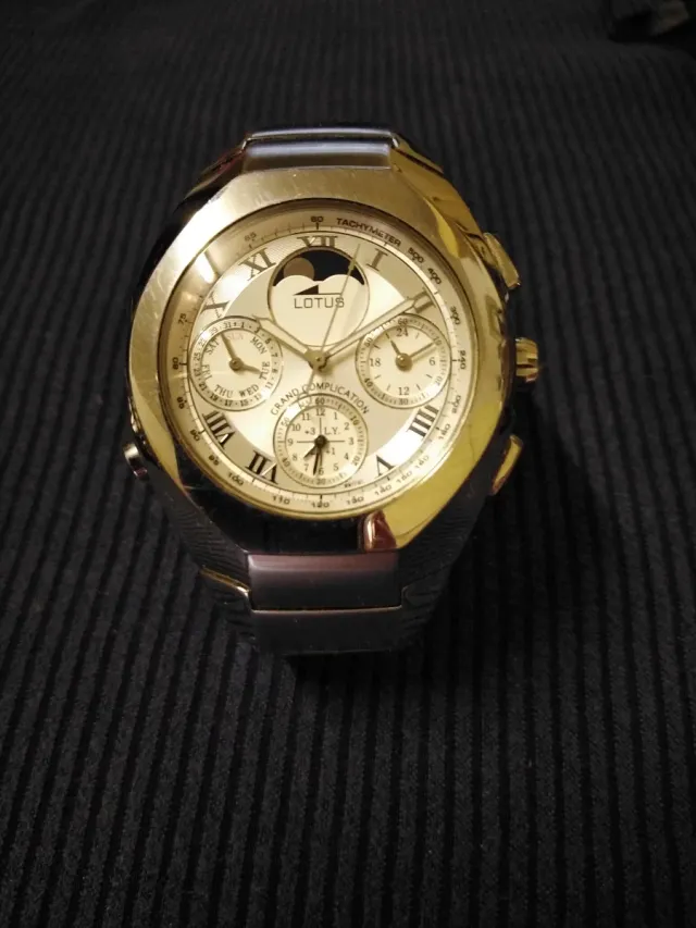 Reloj Lotus Cronógrafo Hombre Dorado