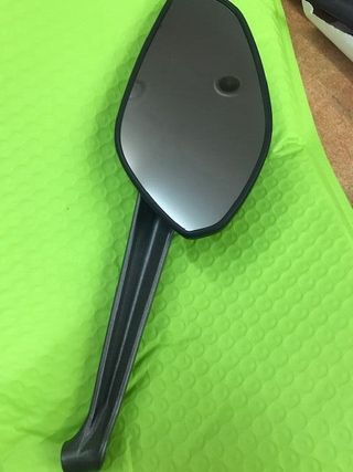 Espejo retrovisor Monster 821 (izquierdo)