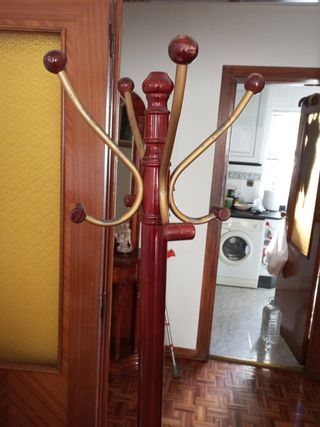 Perchero de pie madera y metal