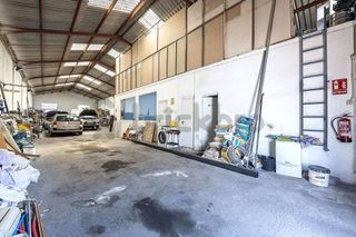 Nave industrial en venta en Humanes de Madrid