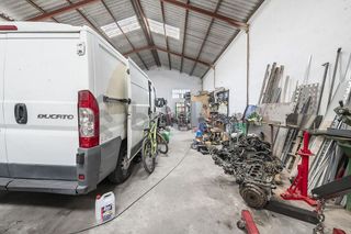 Nave industrial en venta en Humanes de Madrid