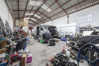 Nave industrial en venta en Humanes de Madrid