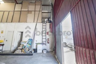 Nave industrial en venta en Humanes de Madrid