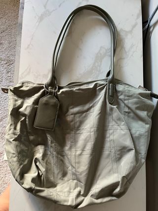 Bolso verde acolchado