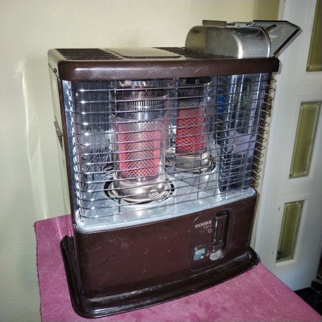 Estufa querosen +Bidón 16L Toyotomi SIN olor