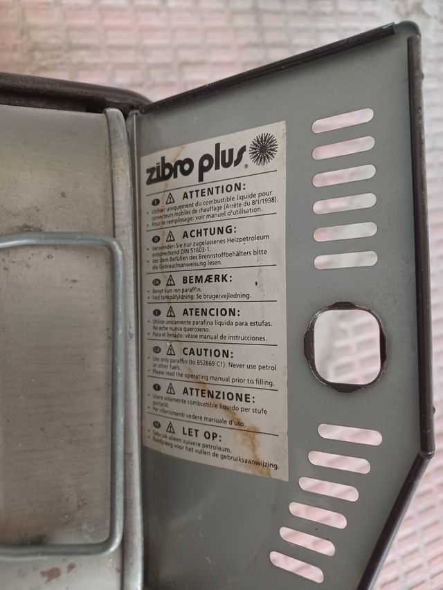 Estufa querosen +Bidón 16L Toyotomi SIN olor