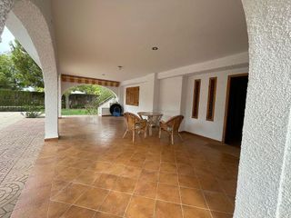 Chalet en venta en Urbanizaciones en Llíria