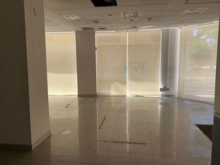Local comercial en alquiler en Perchel Norte - La Trinidad en Málaga