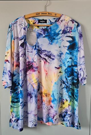 Blusa TROPPO Multicolor. A estrenar
