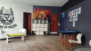 Local comercial en alquiler en Pubilla Cases en Hospitalet de Llobregat, L´