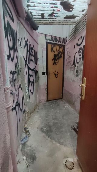 Local comercial en alquiler en Pubilla Cases en Hospitalet de Llobregat, L´