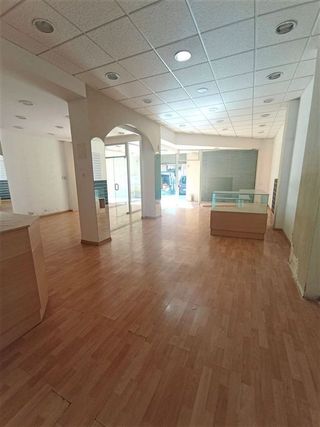 Local comercial en alquiler en Plaça Catalunya en Prat de Llobregat, El