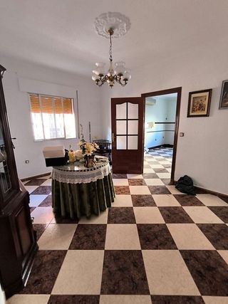Casa en venta en Sanlúcar la Mayor