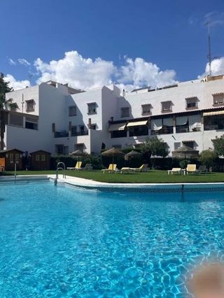 Piso en alquiler en Playamar en Torremolinos