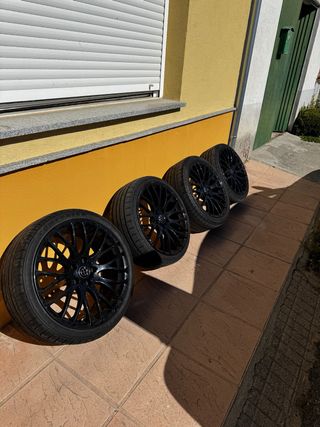 Llantas 19” con neumáticos