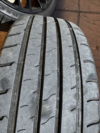 Llantas 19” con neumáticos