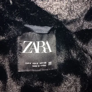 Abrigo Zara Talla S Negro