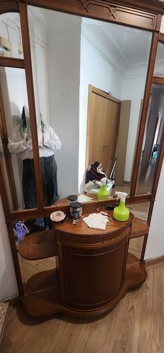 Mueble de entrada de madera