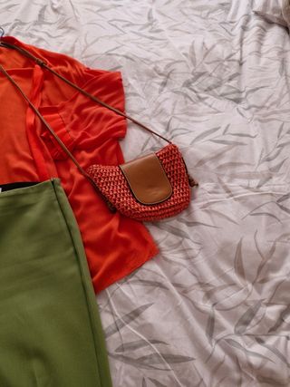 Conjunto chaqueta y pantalón + bolso