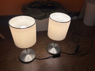 2 Lámparas de Mesa Ikea Ingared con bombillas LED 