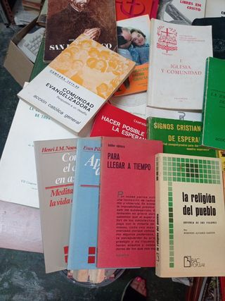 Lote de 25 libros de lectura religiosa 