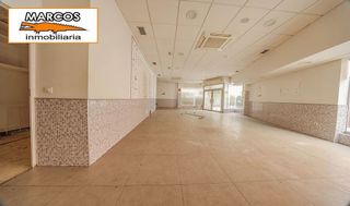 Local comercial en alquiler en Calvario - Santa Rita en Vigo