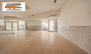 Local comercial en alquiler en Calvario - Santa Rita en Vigo