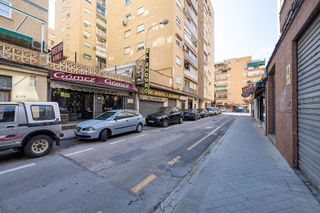 Local comercial en venta en Barrio de Zaidín en Granada