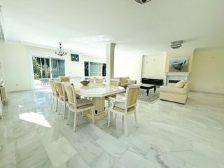 Chalet en alquiler en Elviria en Marbella